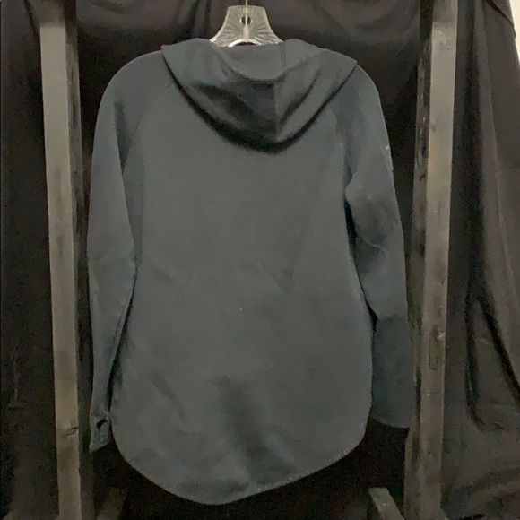 Nike- Elite Beachbody Jacket - Picture 5 of 7